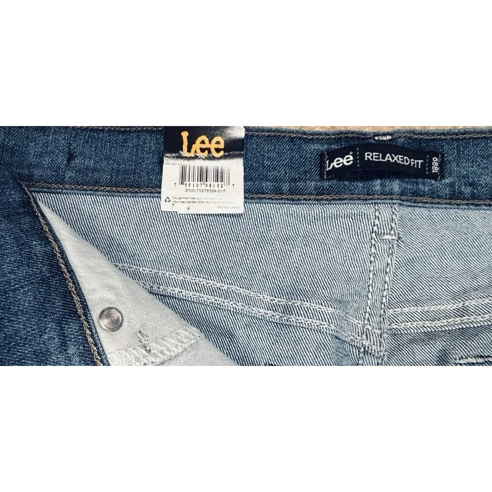 Lee Womens Relaxed Fit 10 Petite Straight Leg Blue Wash Jeans NWT 103051866